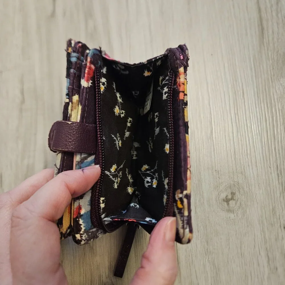 Vera Bradley Indiana Rose RFID Small Wallet - Retired - Picture 6 of 8
